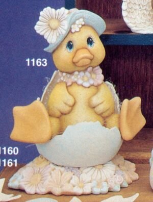 duck w/cracked egg/flower base
