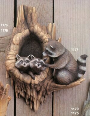 raccoon family w/log raccoon family w/log